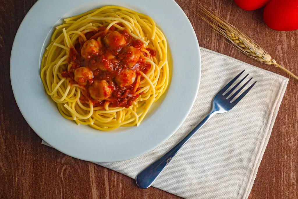 alternatives-to-pasta-with-meatballs-substitute-ninja